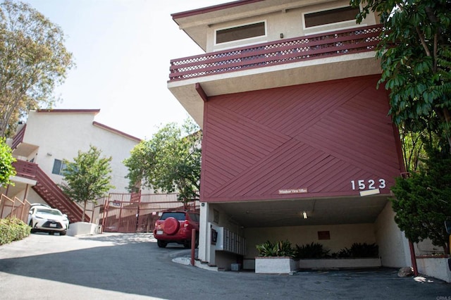 1523 E Windsor Rd Unit 105B, Glendale, CA 91205 - view of home's exterior with stucco siding