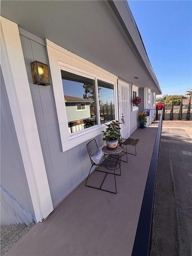 16387 De Anza Cir Unit Ci60, Huntington Beach, CA 92649 - view of patio