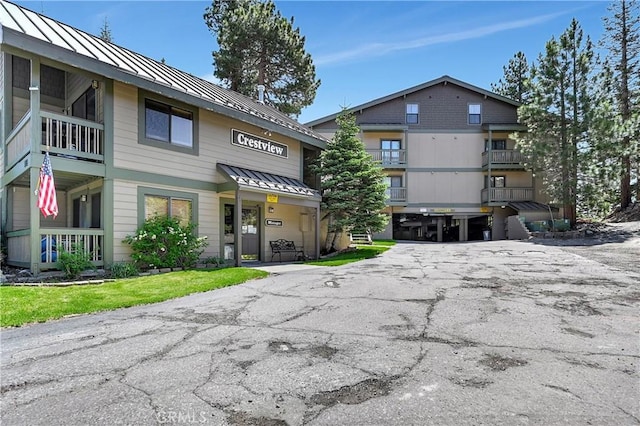 261 Lakeview Blvd Unit 54, Mammoth Lakes, CA 93546 - view of building exterior