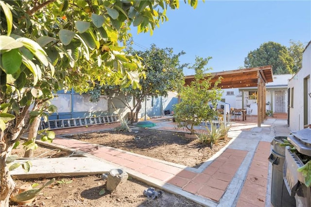 225 E 56th St, Long Beach, CA 90805 - view of yard with a patio