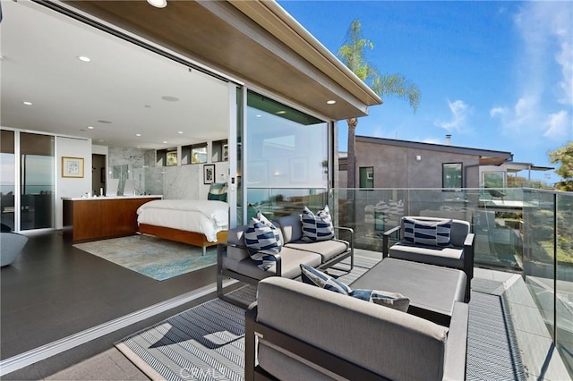 1088 Del Mar Ave, Laguna Beach, CA 92651 - balcony featuring outdoor lounge area