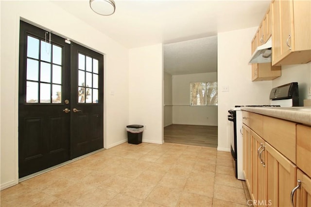 57620 Buena Vista Dr, Yucca Valley, CA 92284 - entrance foyer featuring baseboards