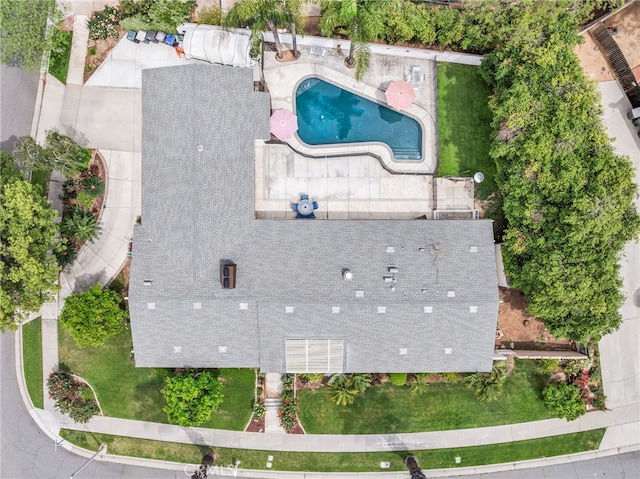 2201 Archdale St, Riverside, CA 92506 - aerial view of property and surrounding area with a pool area
