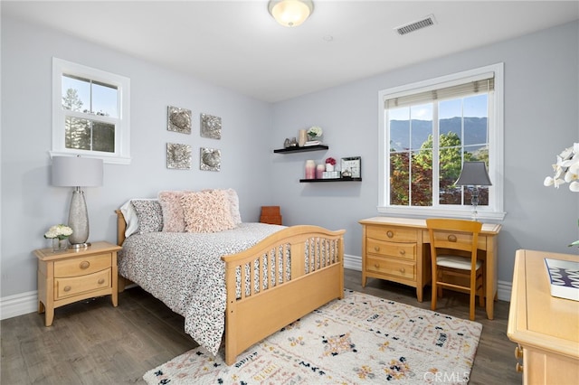 4160 New Hampshire Ave, Claremont, CA 91711 - bedroom featuring multiple windows, wood finished floors, baseboards, and a mountain view