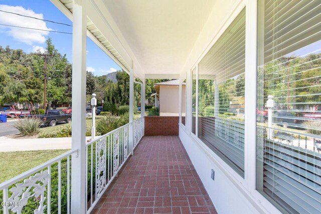 814 Brinsey Ave, Duarte, CA 91010 - view of covered porch