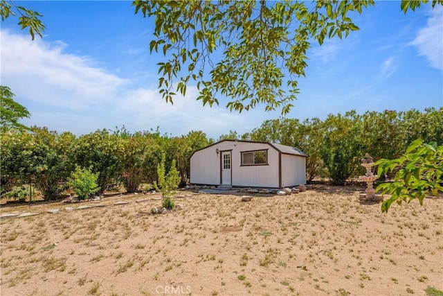 7558 Lobos Ave, Hesperia, CA 92345 - view of shed