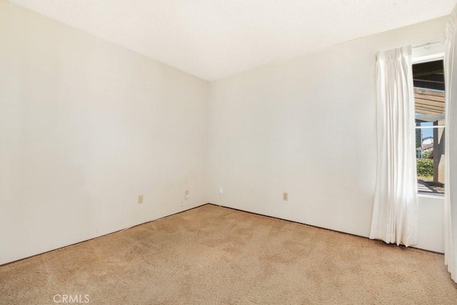2740 Whitney St, San Diego, CA 92111 - empty room featuring light carpet
