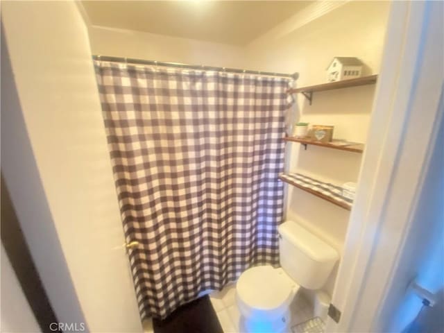 10026 Karmont Ave, South Gate, CA 90280 - photo 9