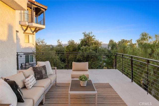 23835 Bella Vista Dr, Newhall, CA 91321 - patio / terrace with an outdoor hangout area