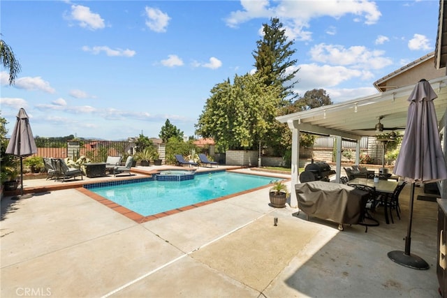 22565 Pecan Pl, Saugus, CA 91390 - view of swimming pool with a patio area, a fenced backyard, a pool with connected hot tub, and ceiling fan