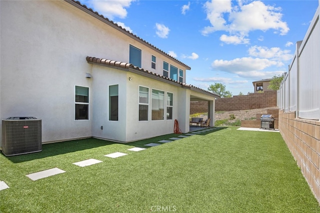 18171 Hedgerow Way, Saugus, CA 91350 - fenced yard featuring a patio