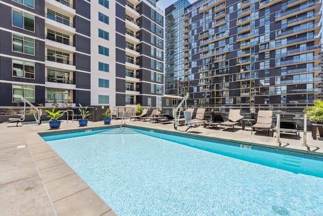 425 W Beech St Unit 1251, San Diego, CA 92101 - community pool featuring a patio