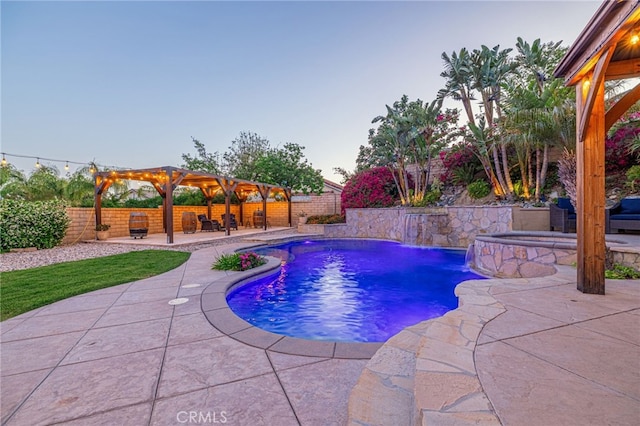 28367 Mount Stephen Ave, Canyon Country, CA 91387 - view of pool featuring a patio, a fenced backyard, a pergola, and a pool with connected hot tub