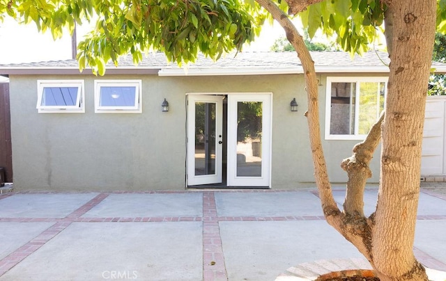 14816 Covello St, Van Nuys, CA 91405 - entrance to property featuring stucco siding and a patio area