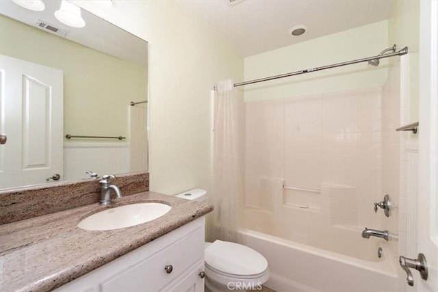 9050 Ponderosa Rd, Pinon Hills, CA 92372 - full bathroom with shower / tub combo with curtain, vanity, and toilet