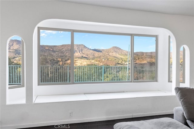 44310 Calle Bernardo, Temecula, CA 92590 - interior space with a mountain view