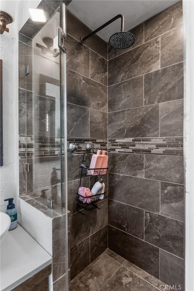 4674 Norton Pl, Riverside, CA 92506 - bathroom with a shower stall