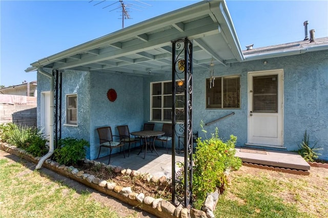2107 Cyril Ave, Los Angeles, CA 90032 - view of patio