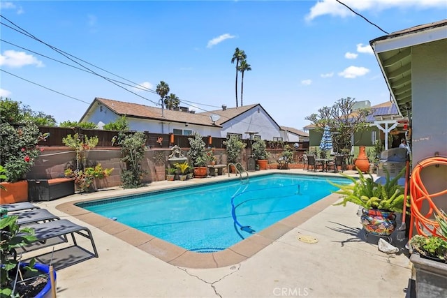 11900 Covello St, North Hollywood, CA 91605 - view of swimming pool with a patio and a fenced backyard