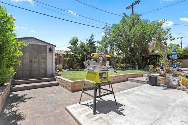 11900 Covello St, North Hollywood, CA 91605 - view of patio / terrace