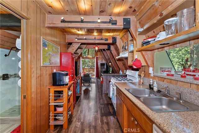 101 W Rainbow Blvd, Big Bear City, CA 92314 - photo 10