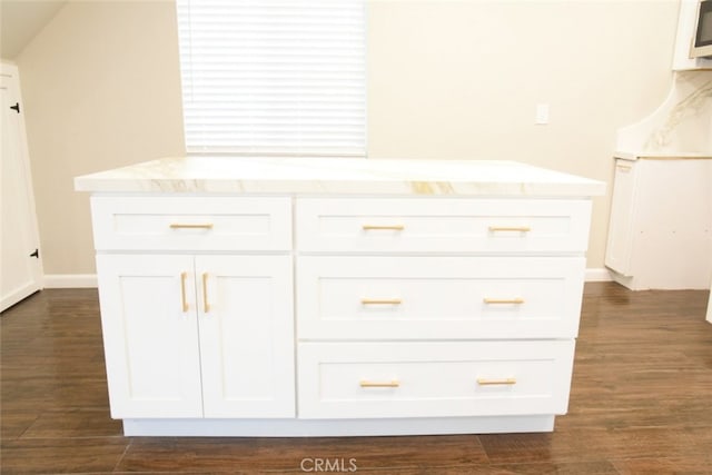 983 Venus Way, Crestline, CA 92325 - detailed view of wood finished floors