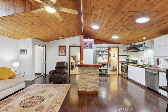 1165 Cherokee, Topanga, CA 90290 - photo 15