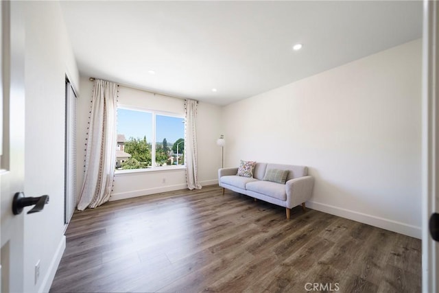 2902 Easton Pl, Rowland Heights, CA 91748 - sitting room featuring wood finished floors, baseboards, and recessed lighting