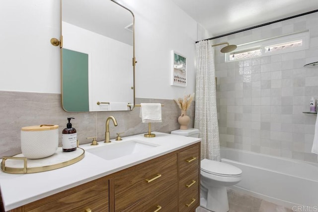 4736 Dalea Pl, Oceanside, CA 92057 - bathroom with vanity, toilet, shower / bath combo with shower curtain, and tile walls