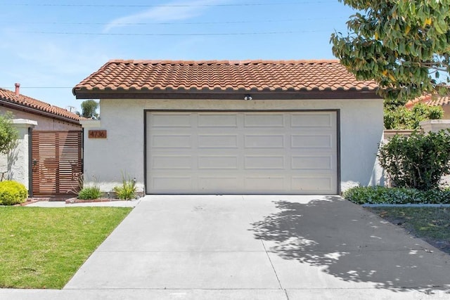 4736 Dalea Pl, Oceanside, CA 92057 - garage with concrete driveway
