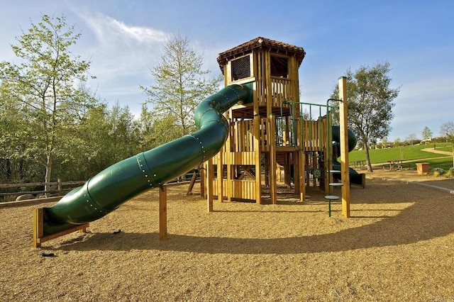 7845 Caminito Camelia, San Diego, CA 92127 - view of communal playground