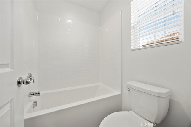 2544 Gunner Ridge Way, Rialto, CA 92377 - full bath featuring toilet and shower / tub combination