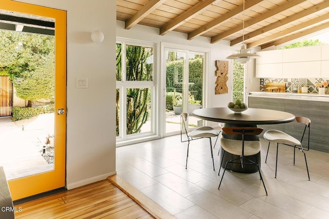 15845 Lassen St, North Hills, CA 91343 - view of sunroom / solarium