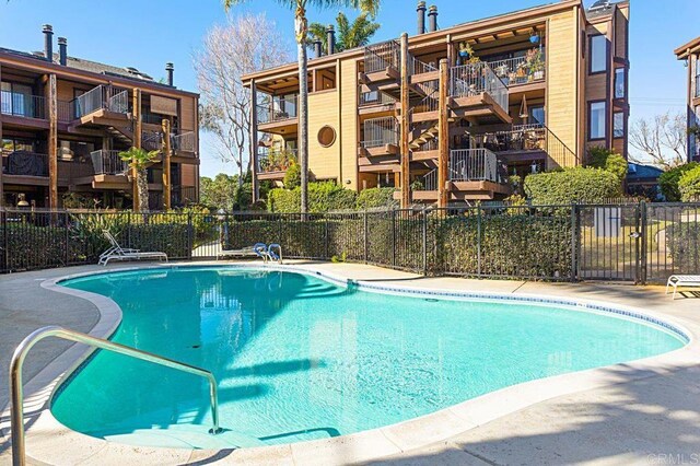 801 Kalpati Cir Unit B, Carlsbad, CA 92008 - view of community pool