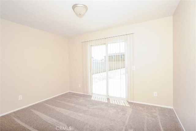 45529 36th St E, Lancaster, CA 93535 - empty room with carpet flooring and baseboards