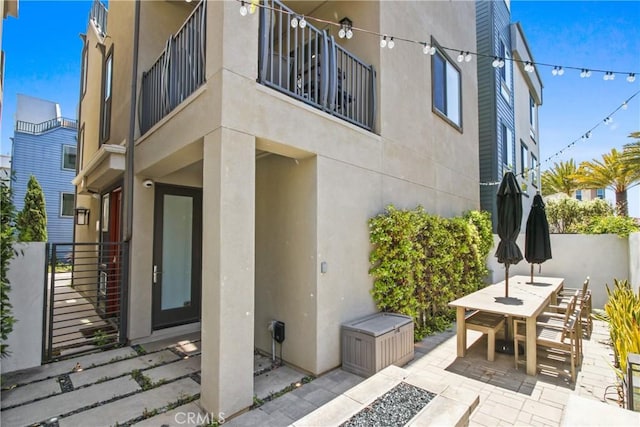 1639 Bridgewater Way, Costa Mesa, CA 92627 - view of patio / terrace with outdoor dining area