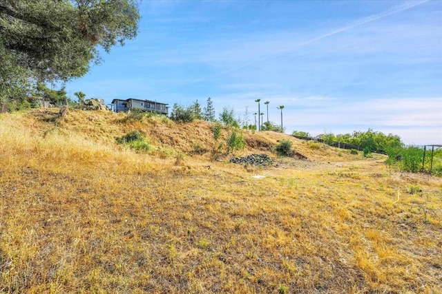 802 Vista Grande Rd, El Cajon, CA 92019 - view of yard