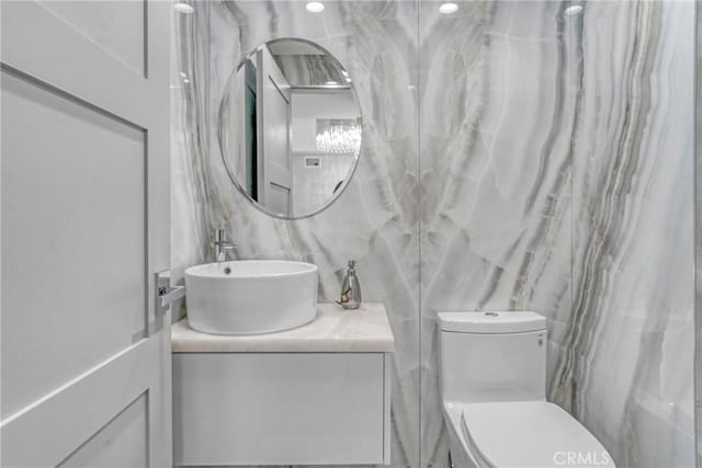 14347 Albers St Unit 207, Sherman Oaks, CA 91401 - bathroom with vanity and toilet
