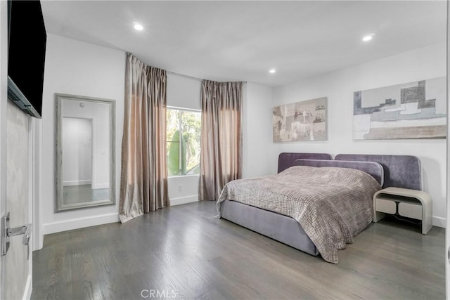 14347 Albers St Unit 207, Sherman Oaks, CA 91401 - bedroom featuring wood finished floors, baseboards, and recessed lighting