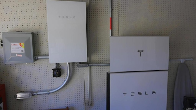 13356 Corte De Chucena, San Diego, CA 92128 - garage view of a power storage unit
