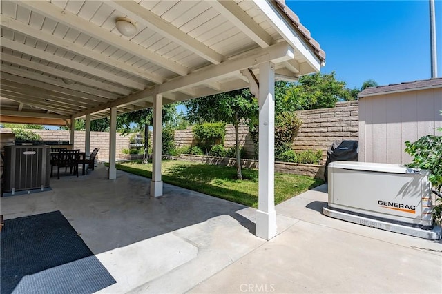 19613 Edmonds Pl, Saugus, CA 91350 - fenced backyard featuring a patio area