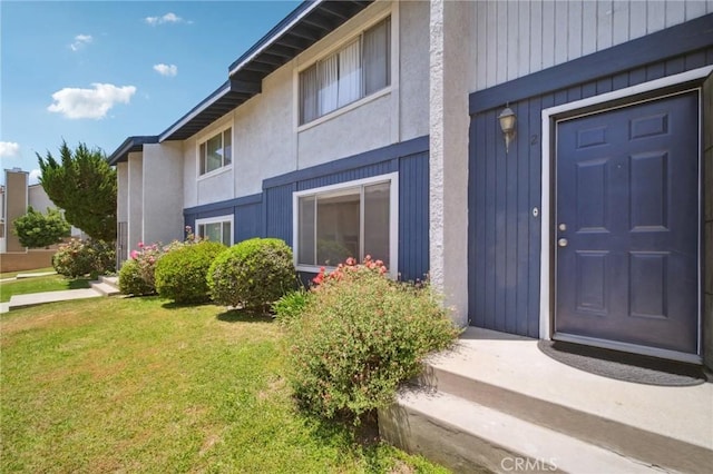1926 Lucas St Unit 2, San Fernando, CA 91340 - doorway to property featuring a yard