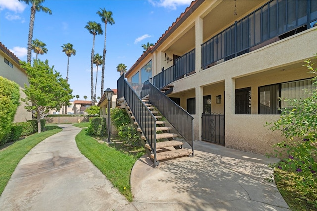43195 Andrade Ave Unit L, Hemet, CA 92544 - view of property's community featuring stairs