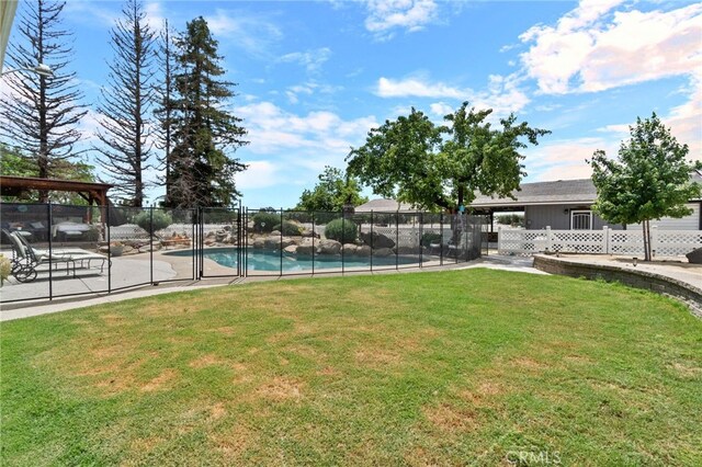 9331 E Mesa Ave, Clovis, CA 93619 - view of yard