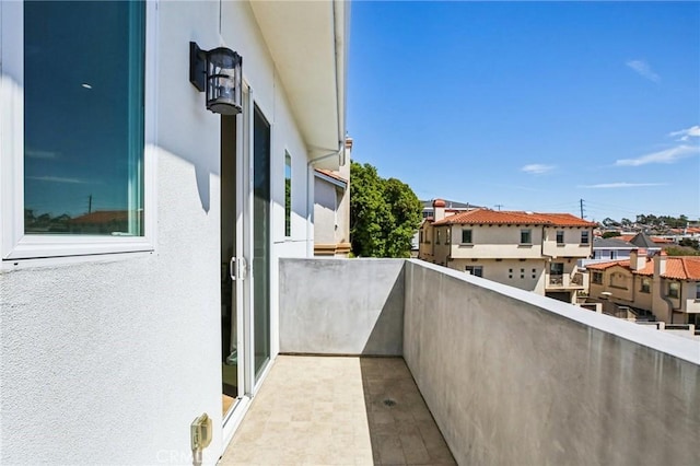1926 Ruhland Ave Unit B, Redondo Beach, CA 90278 - balcony featuring a residential view