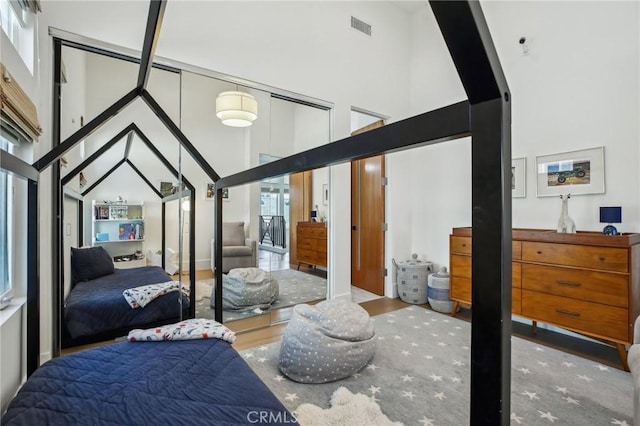 1926 Ruhland Ave Unit B, Redondo Beach, CA 90278 - bedroom featuring a high ceiling