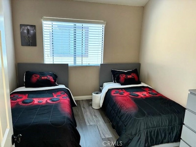 2249 Montrose Ave Unit 7, Montrose, CA 91020 - bedroom featuring wood finished floors and baseboards