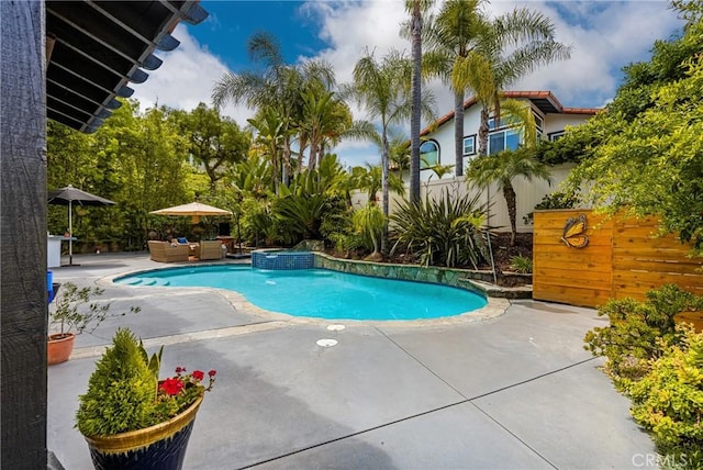 31291 Via Fajita, San Juan Capistrano, CA 92675 - view of swimming pool with a patio, a pool with connected hot tub, and an outdoor living space