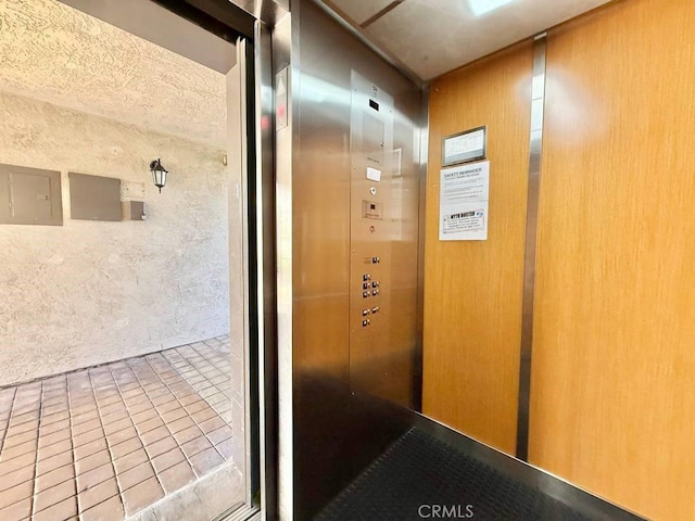 4142 E Mendez St Unit 132, Long Beach, CA 90815 - hall with elevator