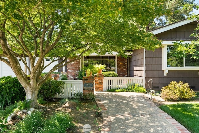 1671 Plumas Way, Chico, CA 95926 - gate featuring a fenced front yard